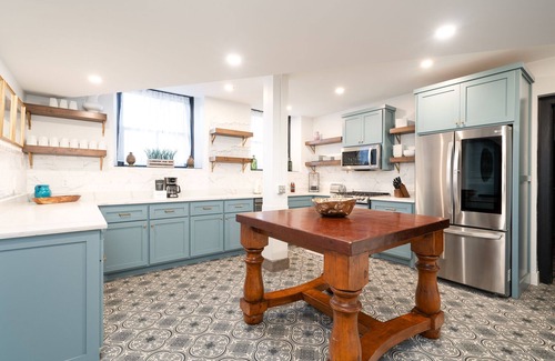 Powderhorn House | MINNeSTAY* Lyndale Church Lodge
