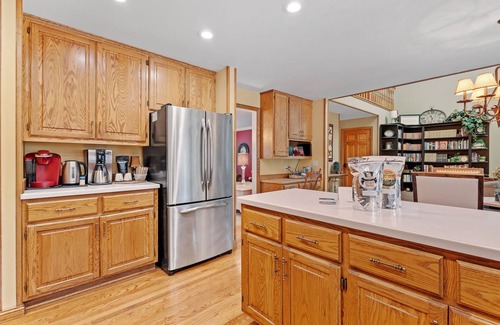 Blaine House | MINNeSTAY* North Oaks Estate | Blaine | Family