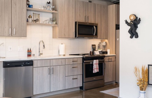 Warehouse District Apartment | MINNeSTAY* Sable 307 | North Loop