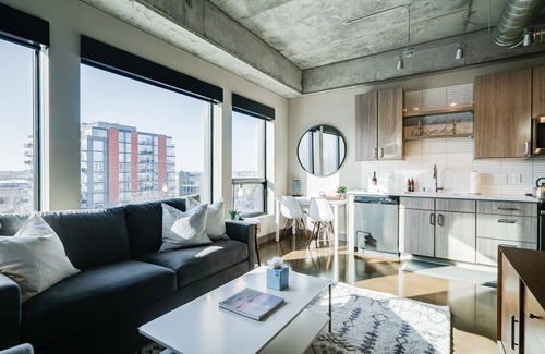 Warehouse District Apartment | MINNeSTAY* Sable 506 One Bedroom | North Loop