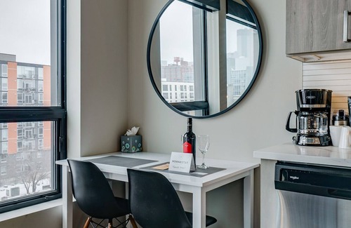 Warehouse District Apartment | MINNeSTAY* Sable 606 One Bedroom | Target Field