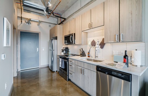Warehouse District Apartment | MINNeSTAY* Sable 806 | Biz Travel