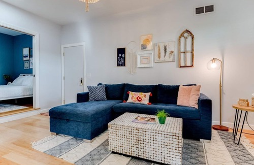 Excelsior House | MINNESTAY * The Guest House * Carriage House * Lake Minnetonka