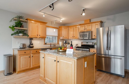 Linden Hills House | MINNeSTAY*The Retreat at Linden Hills