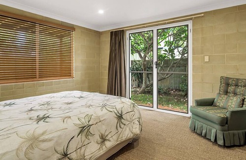 Minnie Water House | MINNIE HAHA: 3 BR, 1.5 BA House in Minnie Water, Sleeps 8