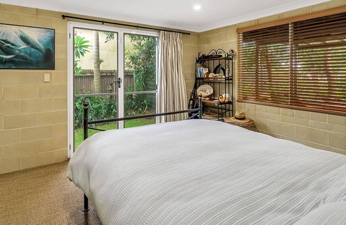 Minnie Water House | MINNIE HAHA: 3 BR, 1.5 BA House in Minnie Water, Sleeps 8
