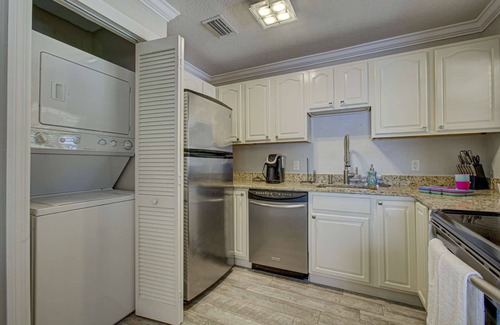 Siesta Key Village Condo | Minorga in Siesta Key Village