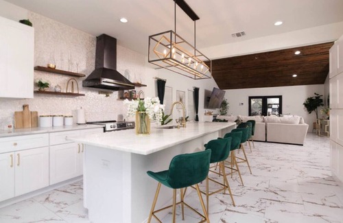 Edison House | Mins from downtown, SA airport & SA Zoo