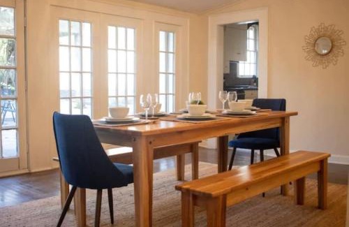 Montgomery House | Mins to ASU & Downtown- Foxy on Felder