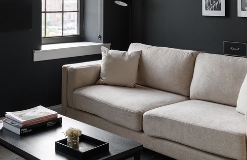The Gate Apartment | Mins to Downtown, Ballpark, Arch | Free Parking + W&D | Zencity at Bordeaux