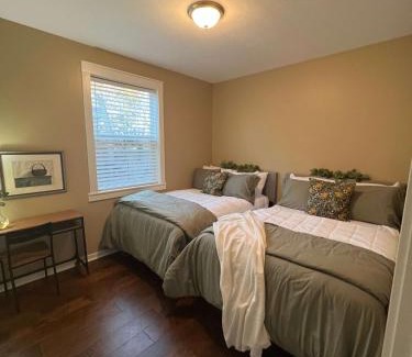 Indianapolis House | Mins to Downtown & Raceway Rookwood Retreat 2