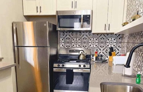 Shaw Apartment | Mins to Forest Park, Botanical Garden|W&D+Parking