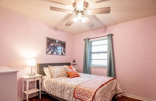 Killeen House | Mins to Ft. Hood, & Belton Lake! The Hooten House