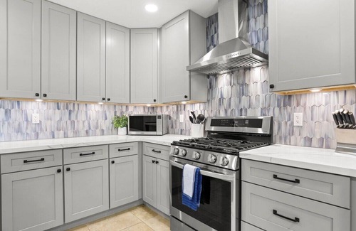 South Scottsdale House | Mins to OldTown & Walking/BikePath! Updated Home w/Pool, Office+Parking