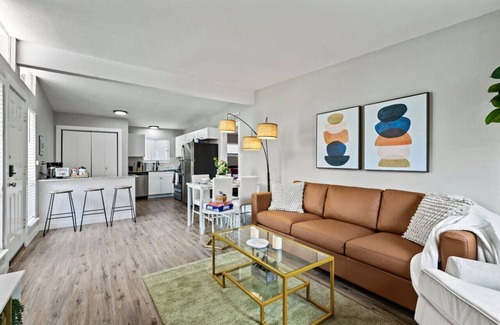 Central Arlington Apartment | Minutes AWAY from ALL the FUN and Action! 2BD unit
