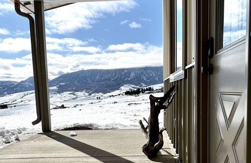 Story House | Minutes from being on top of Big Horn Mountains, with great SxS & ATV trails!