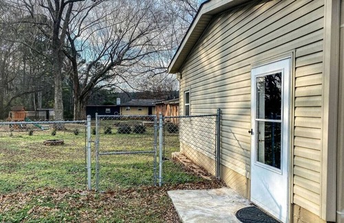 Madison House | Minutes from Downtown & Arsenal! Cardinal Aerie