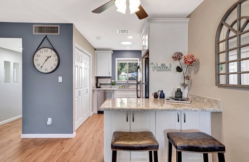Town And Country Scottsdale Condo | Minutes from Old Town, renovated & private single story, pool outside the door.