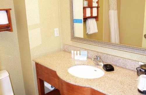 Quad Cities House | MINUTES FROM QUAD CITY INTERNATIONAL AIRPORT