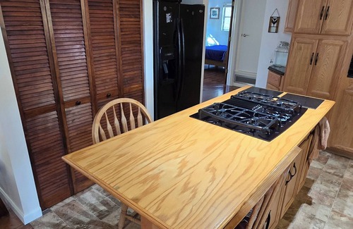 Dunnellon House | Minutes from Rainbow Springs, 2/2, lake front home! Beautiful back porch!