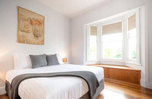 West Launceston House | Minutes from the CBD Cafes and Cataract Gorge