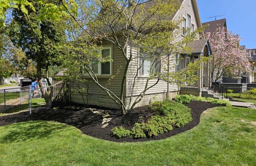 Sandusky House | Minutes to Cedar Point, newly remodeled 4 bedrooms.
