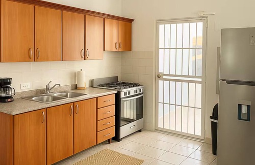 Capaez House | Minutes to EVERYTHING! Gated home! AC in all rooms!