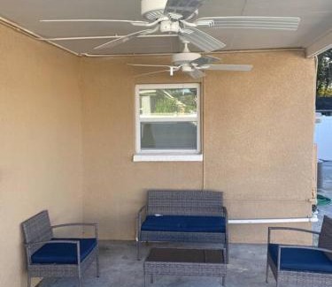 Bearss Plaza House | Minutes to Fairgrounds, Hard Rock, & Busch Gardens