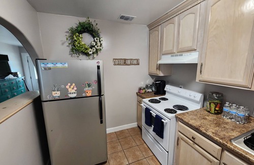 McAllen House | Minutes to the Mall and stores, central Mcallen