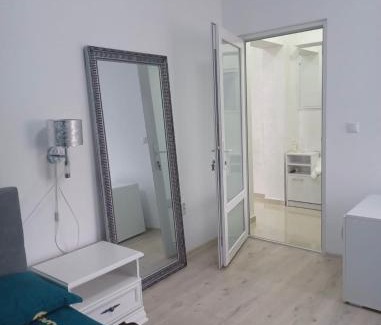 Onesti Apartment | Mira Apart Hotel - Onesti