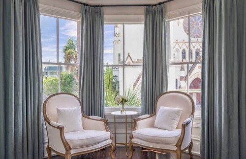 Historic Downtown Savannah Apartment | Mirabelle Suite 3 - Top Floor Suite in the Heart of Historic Savannah