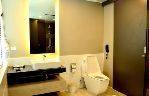 Racha Thewa Hotel | Miracle Suvarnabhumi Airport