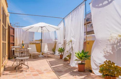 Old Town House | Miraclet - ADULTS ONLY