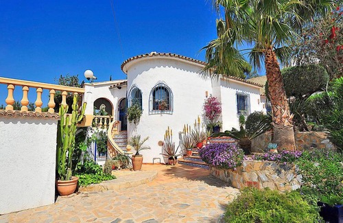 La Sabatera House | Mirada al Sol by Interhome
