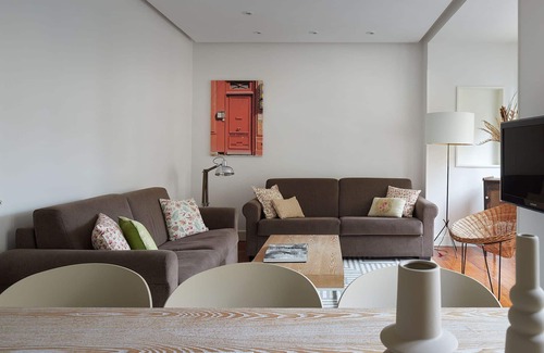 Gros Apartment | Mirakruz H by FeelFree Rentals