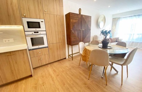 San Sebastian Apartment | Miramar: Exclusive luxurious flat, parking, terrace, new!