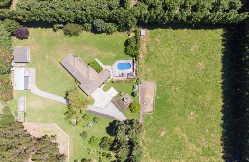 Clarkville House | Miranda Farm close to airport!