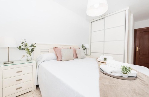 El Ejido Apartment | Miranda Premium Center