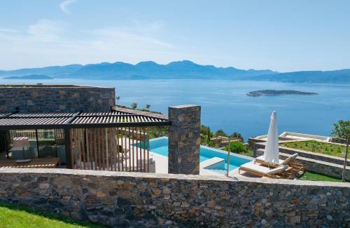 Agios Nikolaos Villa | MiraView - Villas & Residences