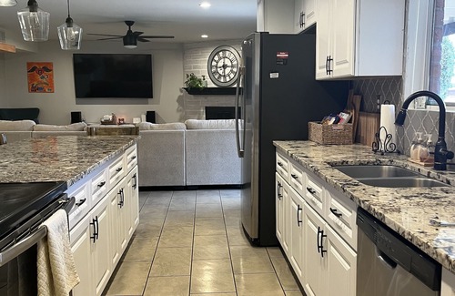 Tucson House | MIREY Casa de la Vista: Family-Friendly Home & Inviting Outdoors