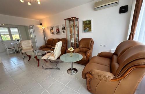 Plovdiv Center Apartment | MirrArt House City Center