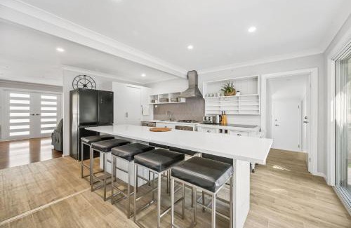 West Haven House | Mirror Bay