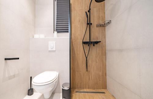 Torokbalint Apartment | Mirror Hill Lodge