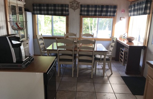 Westerly Cottage | Misquamicut Westerly Secluded Beach Cottage 2020 remodeled and upgraded.