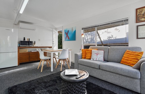 Mission Bay Apartment | Mission Bay Secret Garden Hideaway -WIFI