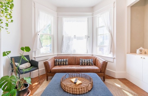 Castro District House | Mission Dolores 2 BDR Home