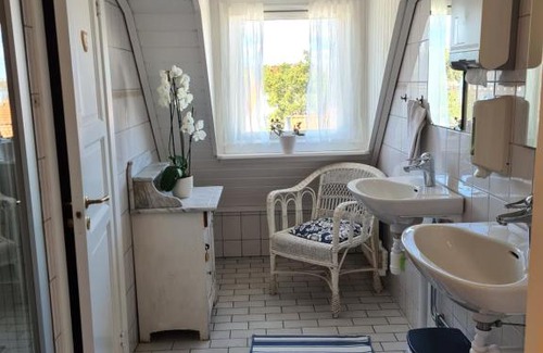 Sandhamn Bed & Breakfast | Missionshuset Bed & Breakfast