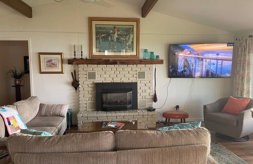 Wabasha House | Mississippi Magic: Cabin with Private Dock for Your Perfect Getaway!