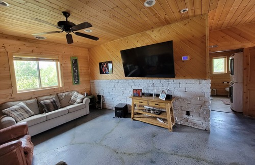 Nashua Cabin | Missouri River Fishing and Hunting Lodge