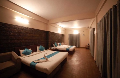 Tariyod Hotel | Misty Dam Resort